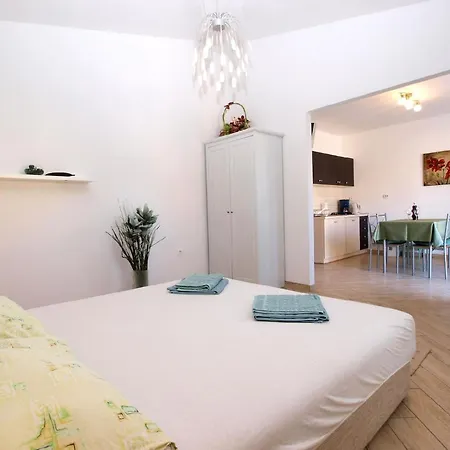 Fuer 3 Personen Ca 35 Qm In Medulin, Istrien Suedkueste Von Istrien Apartman